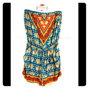 Strapless romper with pockets